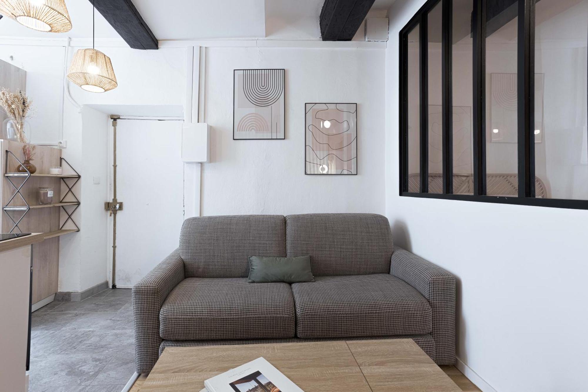 Apartment Charme Du Suquet - 12mn Du Palais&plage, Cosy, Neuf